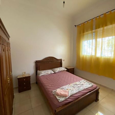 Appartement Martil 3 Chambres Proche De Centre Ville 5Mn A Pied Et La Plage 10Mn A Pied Et 10Mn De Aeroport Tetouan En Voiture Bagian luar foto