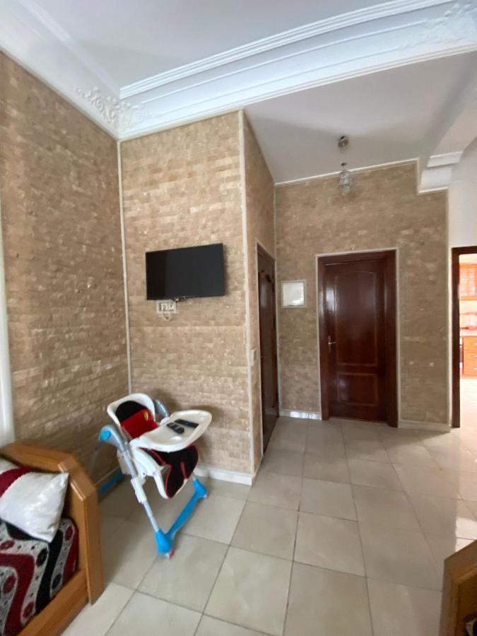 Appartement Martil 3 Chambres Proche De Centre Ville 5Mn A Pied Et La Plage 10Mn A Pied Et 10Mn De Aeroport Tetouan En Voiture Bagian luar foto