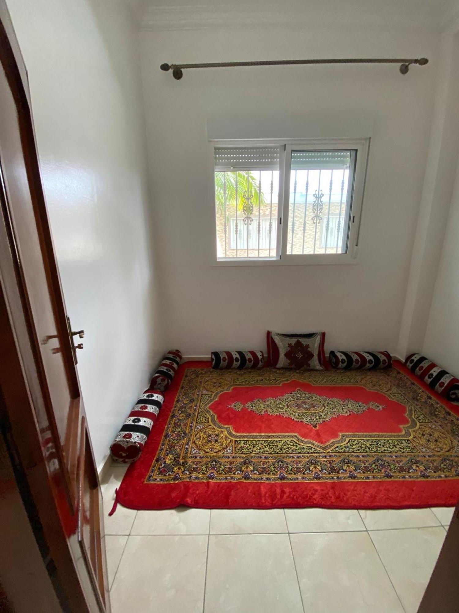 Appartement Martil 3 Chambres Proche De Centre Ville 5Mn A Pied Et La Plage 10Mn A Pied Et 10Mn De Aeroport Tetouan En Voiture Bagian luar foto